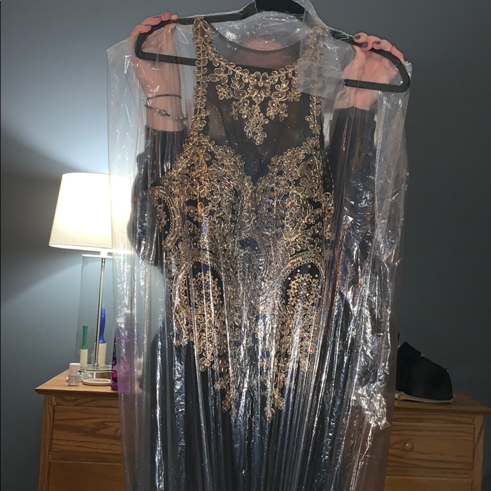 Prom dress - Picture 7 of 7